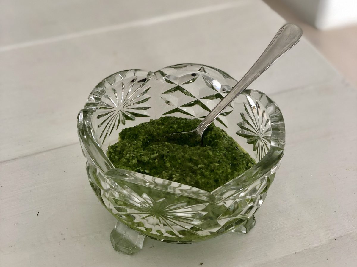 Klassisk pesto med&nbsp;basilikum